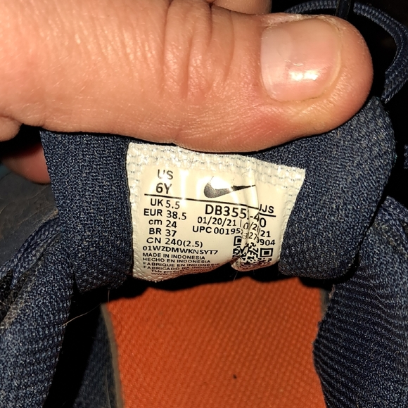 Nike Blue and White Sneakers - Picture 3 of 6